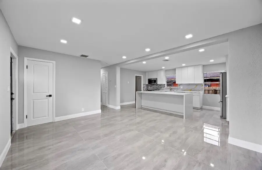 800 NW 6th Ave, Pompano Beach, FL 33060 - Image #3