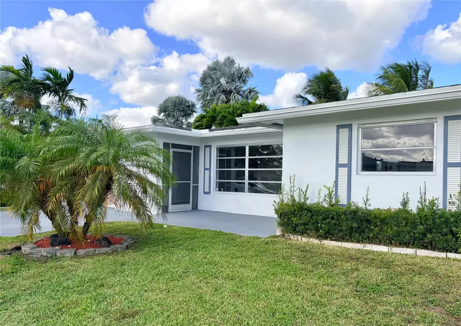 6875 NW 15th St, Margate, FL 33063 - Image #2