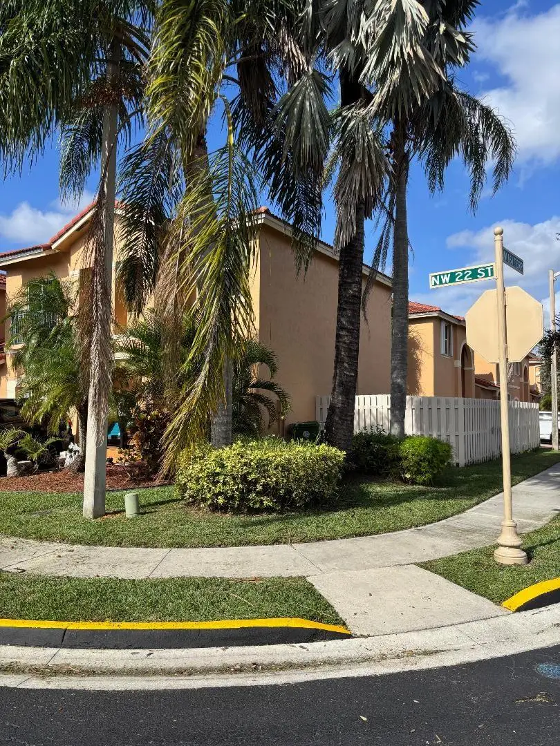 16149 NW 22nd St #16149, Pembroke Pines, FL 33028 - Image #3
