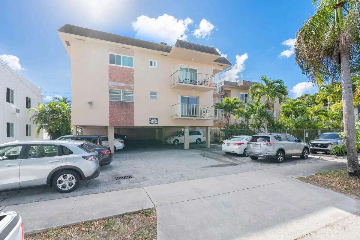 1840 Dewey St #101, Hollywood, FL 33020 - Image #1