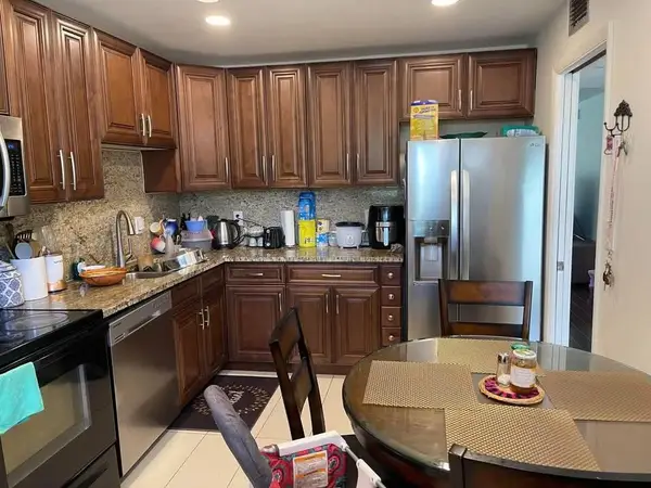 2850 Forest Hills Blvd #214, Coral Springs, FL 33065