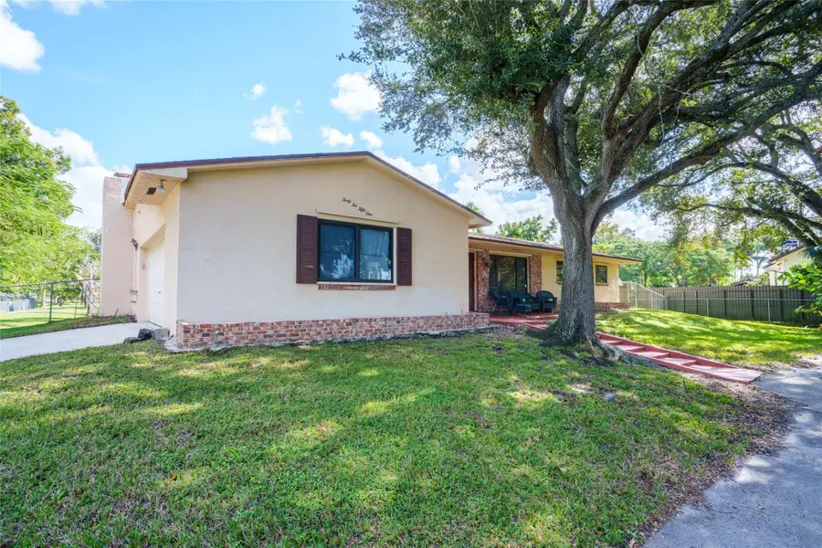 4251 SW 143rd Ave, Miramar, FL 33027 - Image #3