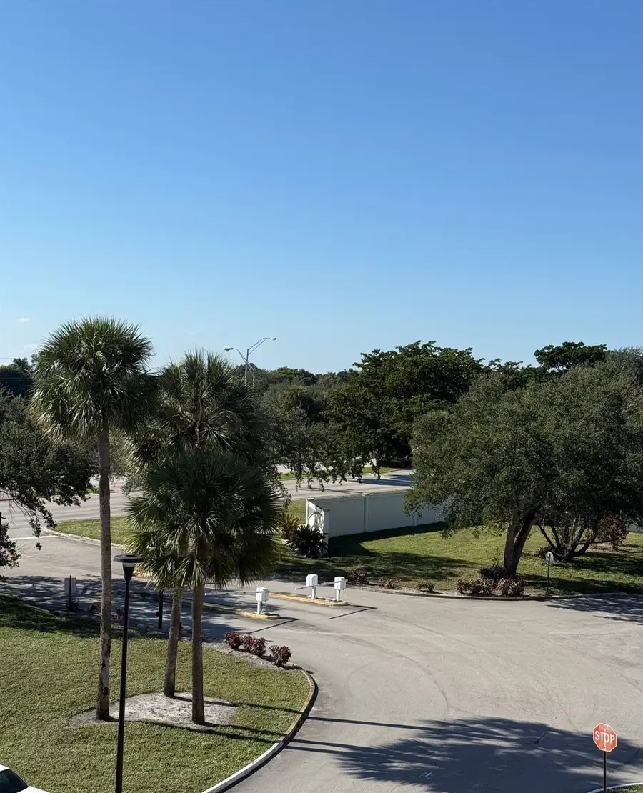 6475 W Oakland Park Blvd #401, Lauderhill, FL 33313 - Image #3