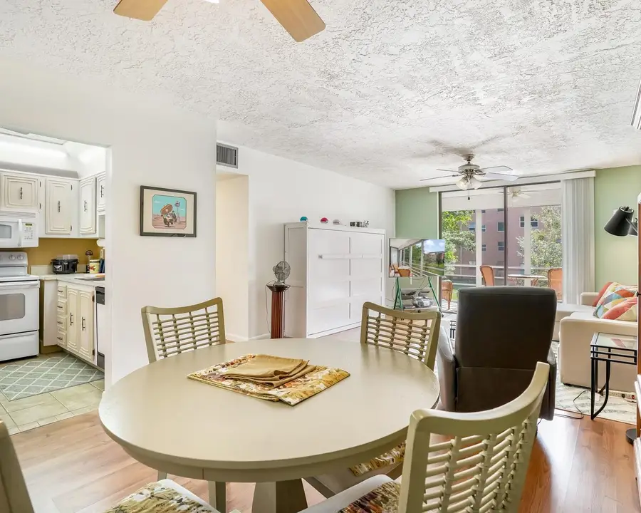 2851 Somerset Dr #205, Lauderdale Lakes, FL 33311 - Image #3