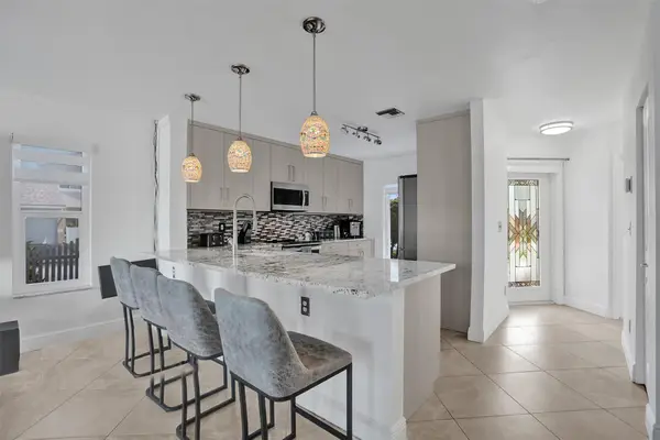 1235 NW 51st St, Deerfield Beach, FL 33442