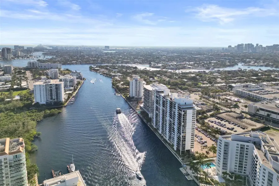 936 Intracoastal D #10E, Fort Lauderdale, FL 33304 - Image #3