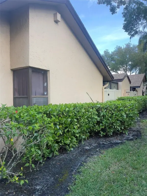 2627 N Carambola Circle #2627, Pompano Beach, FL 33066 - Image #2
