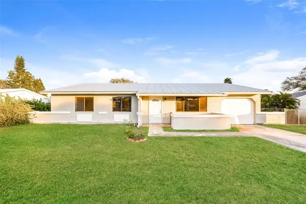 2299 SE Rainier Rd, Port St Lucie, FL 34952