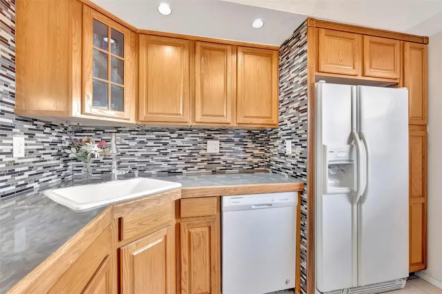 8380 Sands Point Boulevard #J306, Tamarac, FL 33321 - Image #2