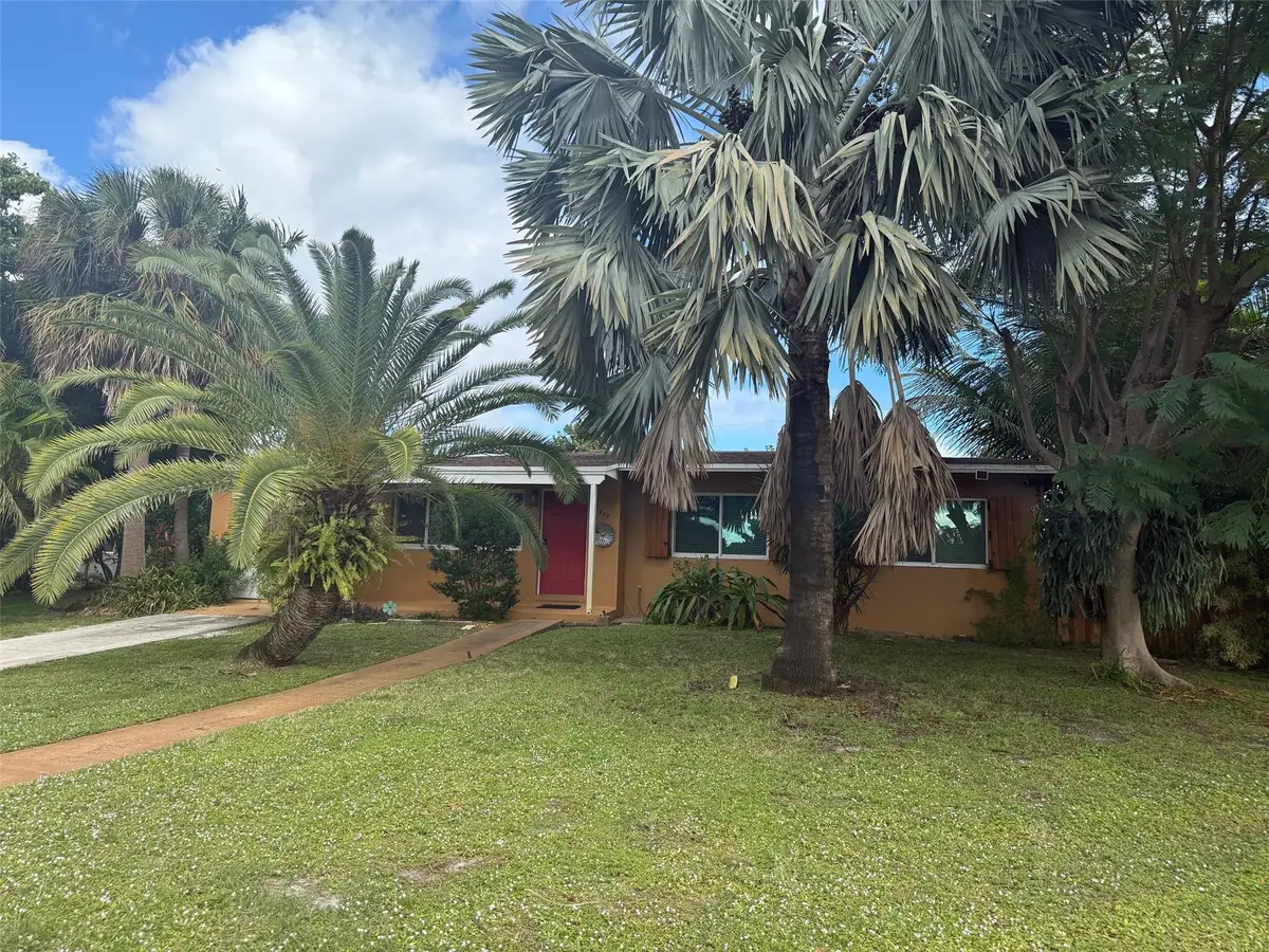 920 Wright Dr, Lake Worth Beach, FL 33461 - Image #1