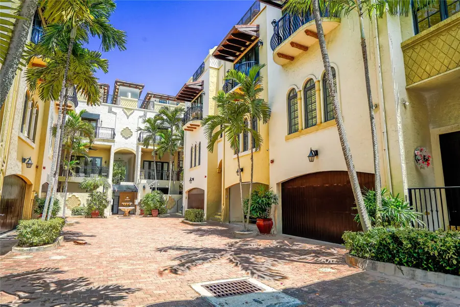 65 NE 4th Ave #I, Delray Beach, FL 33483 - Image #2