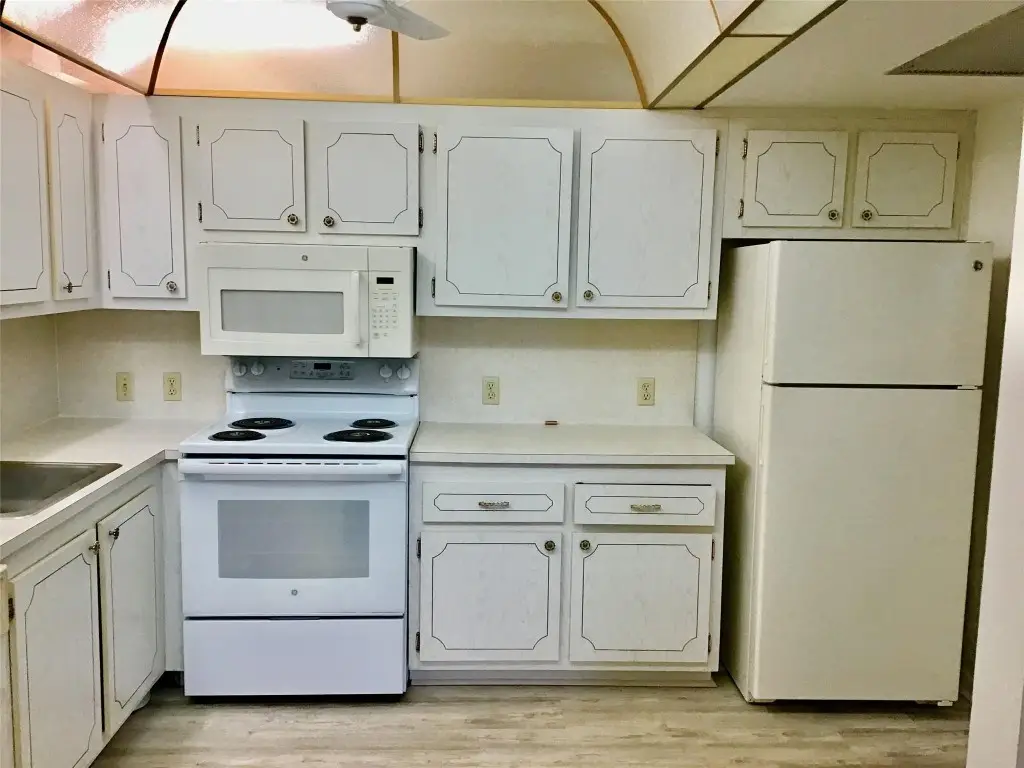 204 Preston #204, Boca Raton, FL 33434 - Image #1