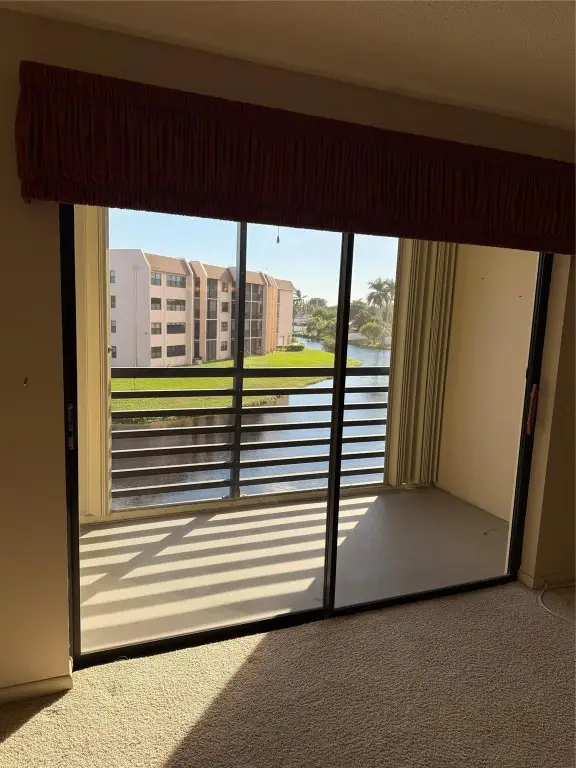 10442 Sunrise Lakes Boulevard #303, Sunrise, FL 33322 - Image #2