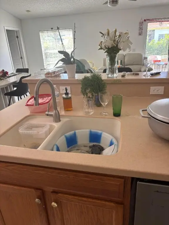 944 SW Delrio Boulevard, Port Saint Lucie, FL 34953 - Image #2