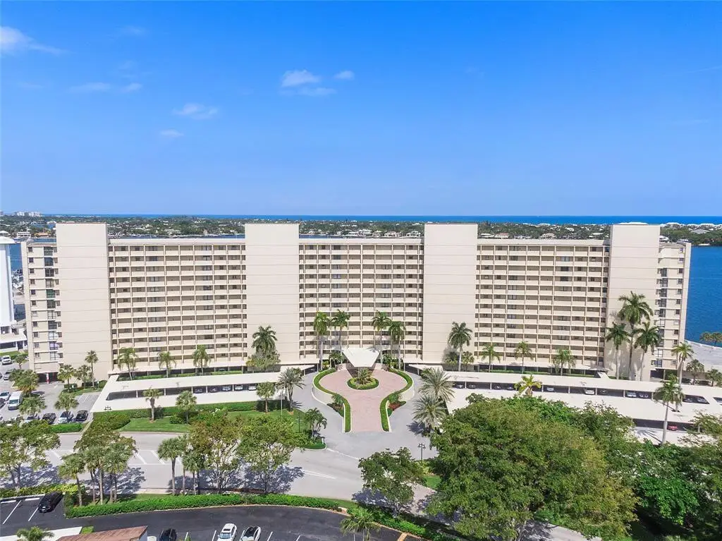 136 Lakeshore Drive #T10, North Palm Beach, FL 33408 - Image #1