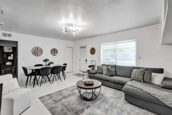 2001 Washington Street, Hollywood, FL 33020