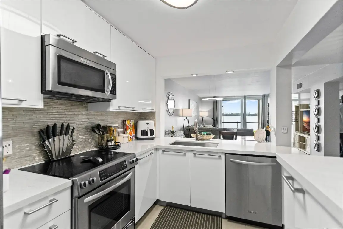 111 Lake Emerald Drive #106, Oakland Park, FL 33309 - Image #1