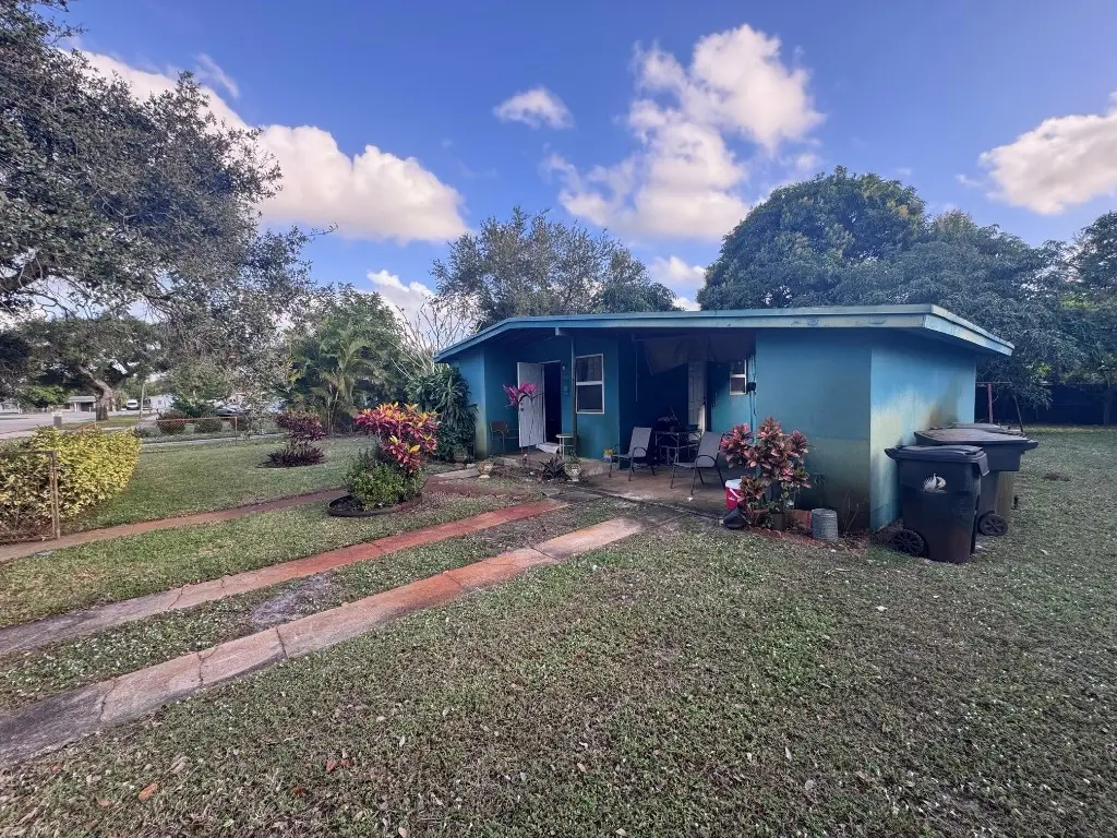 924 NW 14 Court, Fort Lauderdale, FL 33311 - Image #1