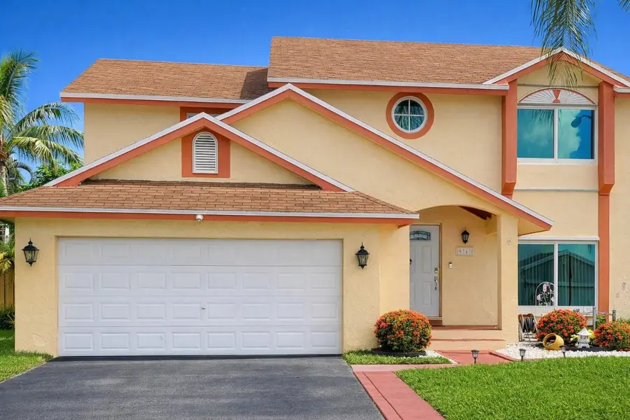 9741 SW 9th Court, Pembroke Pines, FL 33025 - Image #2