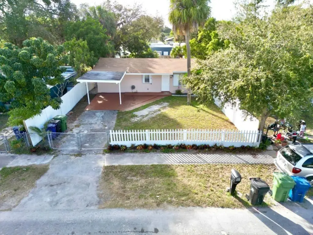 525 NW 15th Terrace, Fort Lauderdale, FL 33311 - Image #1