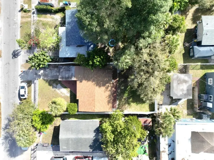 525 NW 15th Terrace, Fort Lauderdale, FL 33311 - Image #2