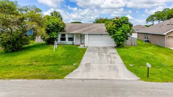 1226 SW Curry St, Port St Lucie, FL 34983