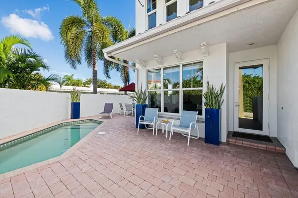 844 N Victoria Park Road, Fort Lauderdale, FL 33304