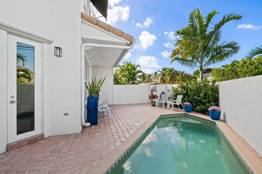 844 N Victoria Park Road, Fort Lauderdale, FL 33304 - Image #2