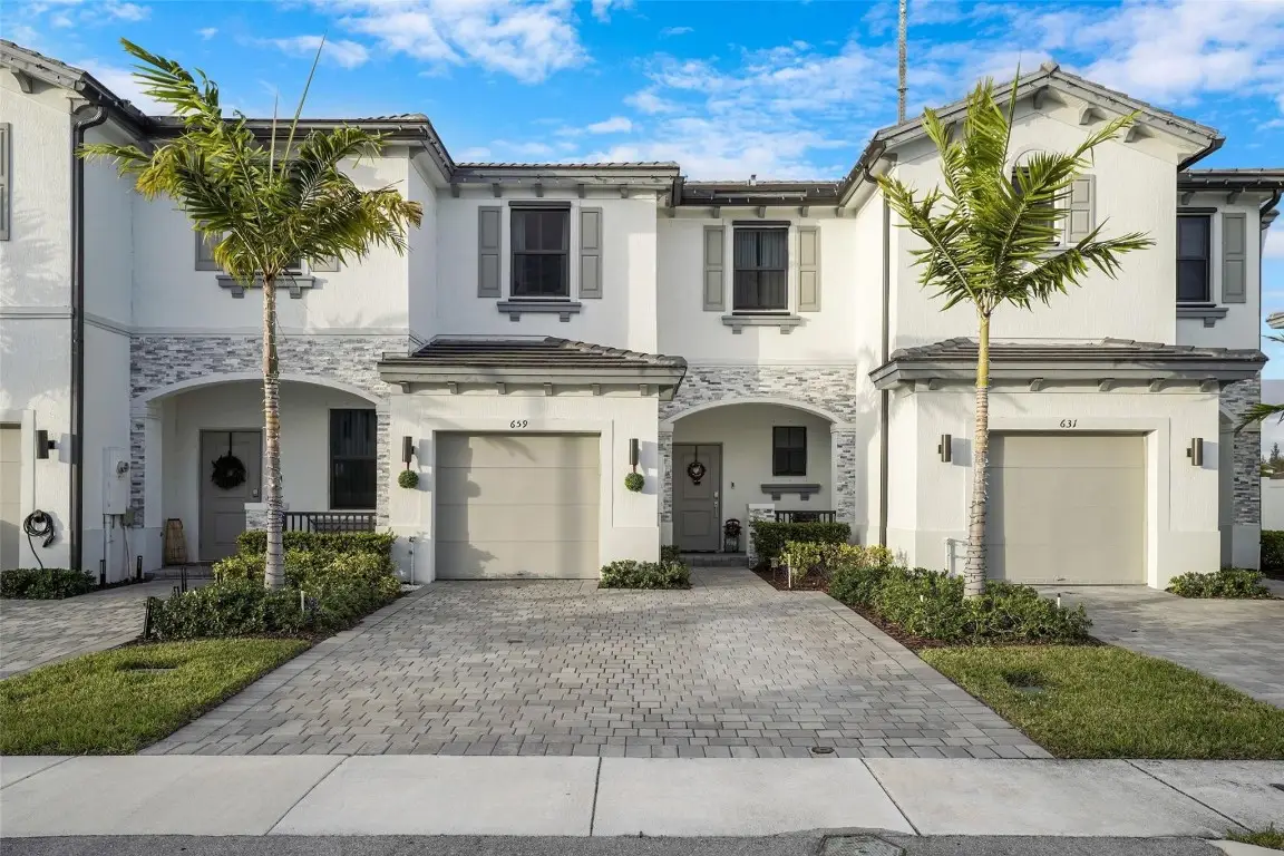 659 NW 204th Street, Miami, FL 33169 - Image #1