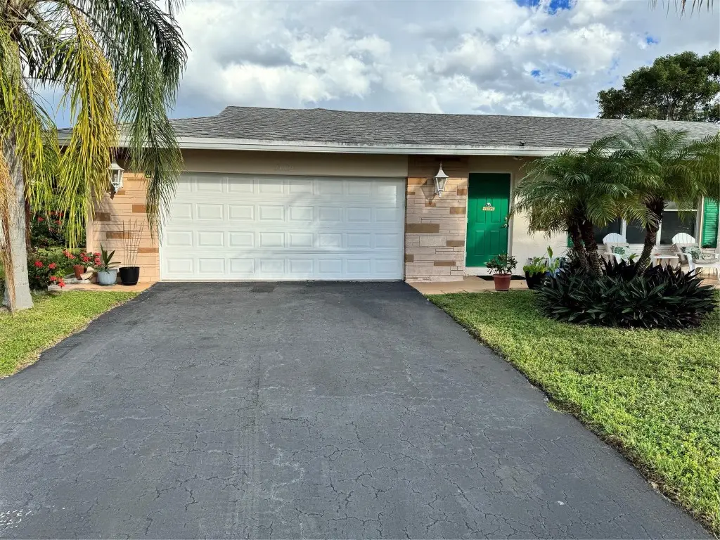 7002 NW 93rd Avenue, Tamarac, FL 33321 - Image #1