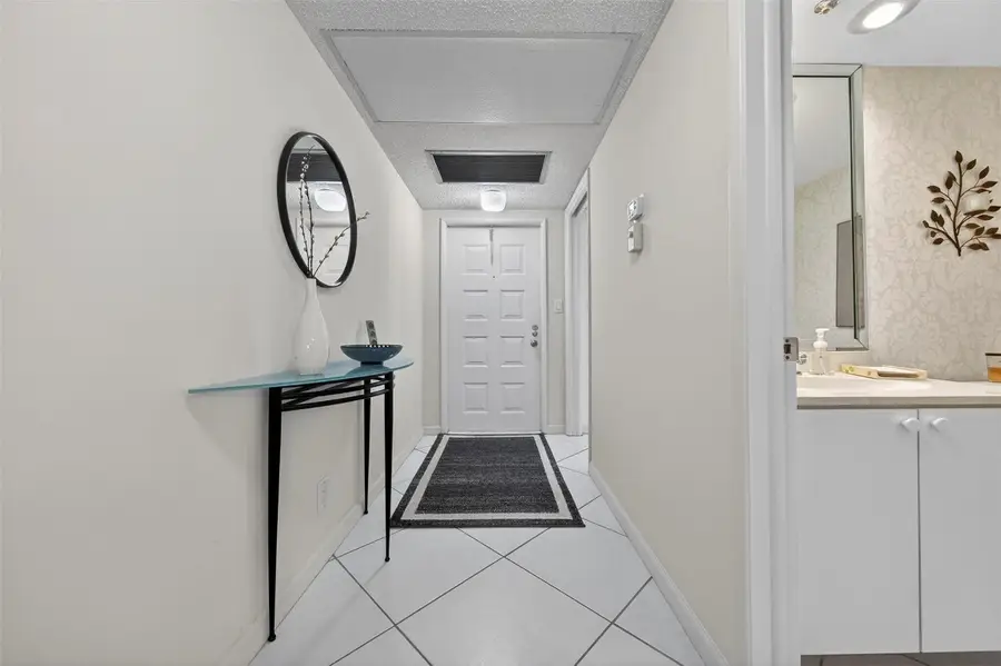 808 Cypress Boulevard #203, Pompano Beach, FL 33069 - Image #2