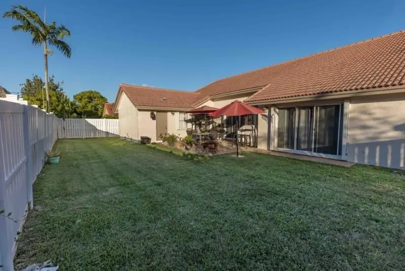 590 NW 161st Avenue, Pembroke Pines, FL 33028 - #3