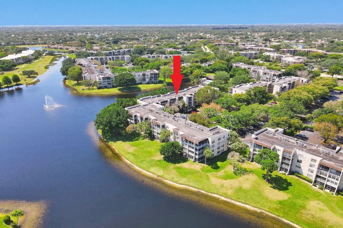 9430 Poinciana Place #415, Davie, FL 33324 - Image #1