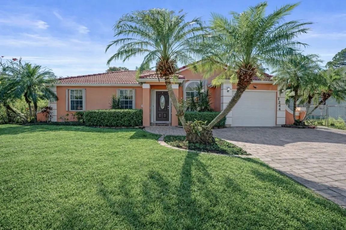 1244 SW Bellevue Avenue, Port Saint Lucie, FL 34953 - Image #1