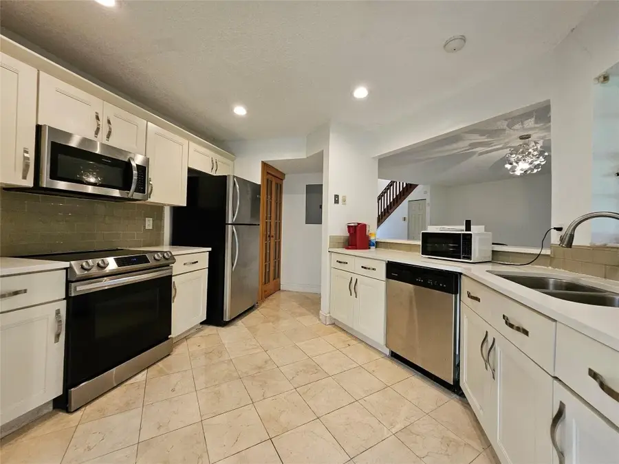 9329 W Sunrise Boulevard #9329, Plantation, FL 33322 - Image #2