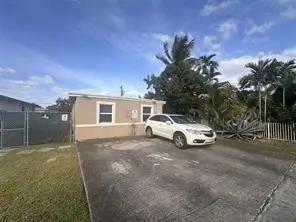 728 SW 6th Street, Dania Beach, FL 33004 - Image #2