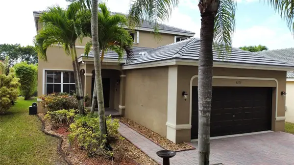 4375 Foxtail Lane, Weston, FL 33331