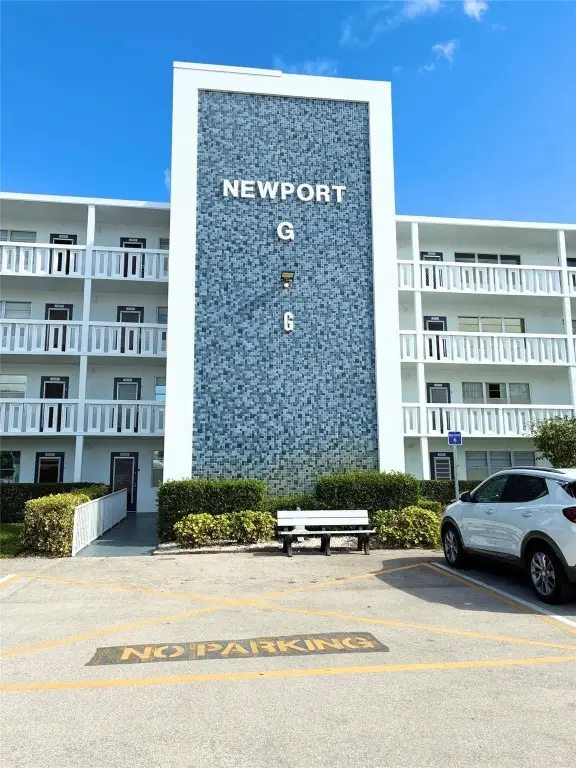 1001 Newport G #1001, Deerfield Beach, FL 33442 - Image #2