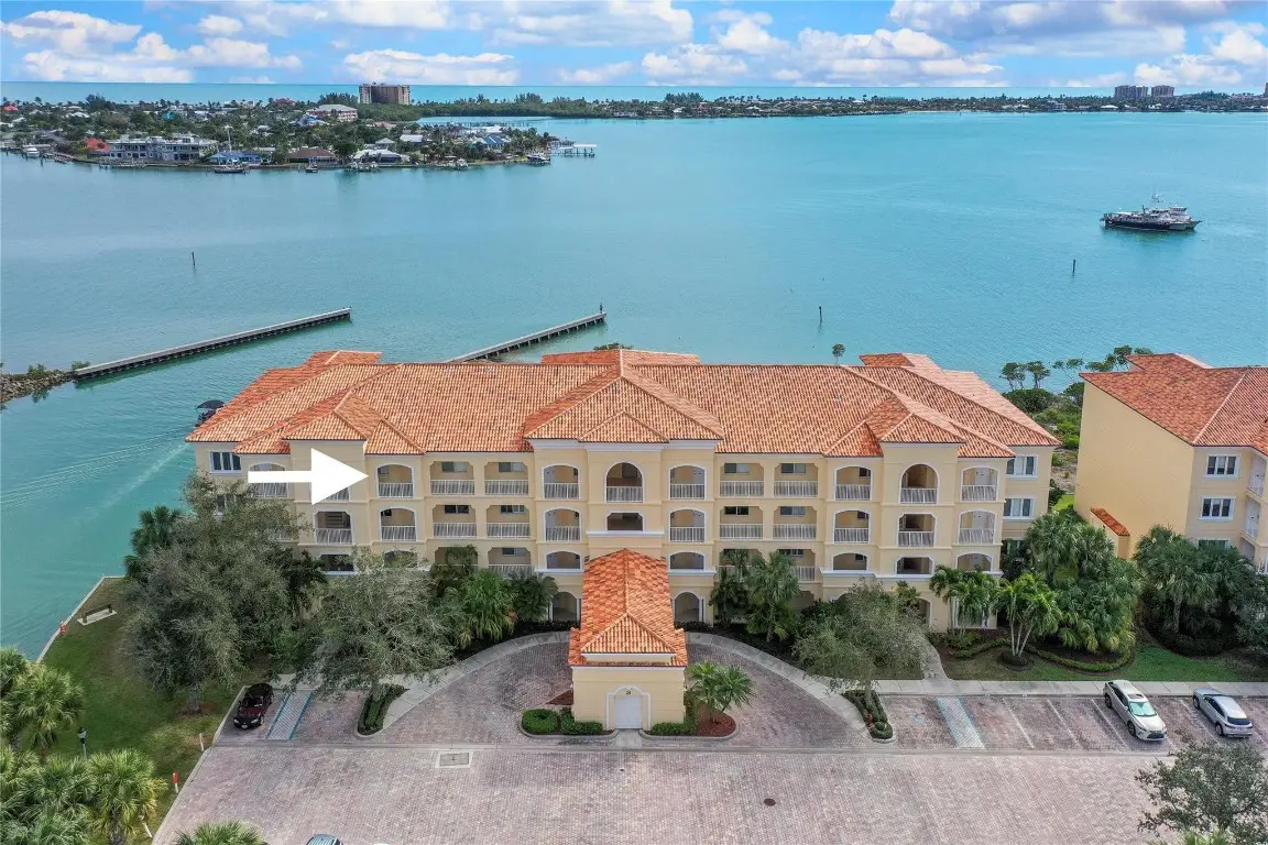 20 Harbour Isle Drive #PH02, Hutchinson Island, FL 34949 - Image #1