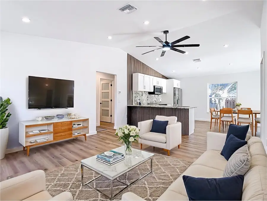 2565 Englewood Road, Venice, FL 34293 - Image #2