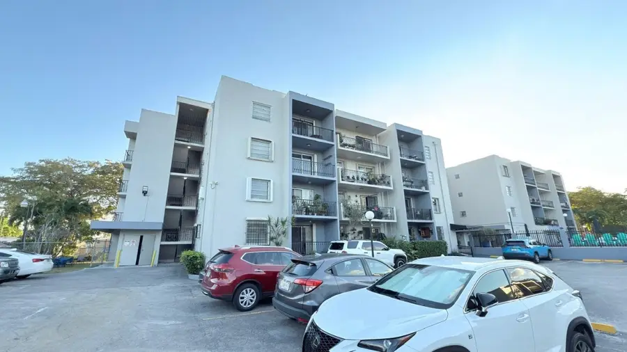 3181 SW 13th Street #114, Miami, FL 33145 - Image #2