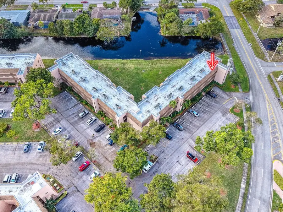 10466 Sunrise Lakes Boulevard #312, Sunrise, FL 33322 - Image #2