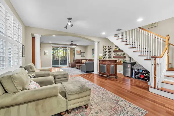 806 NE 16th Avenue, Fort Lauderdale, FL 33304