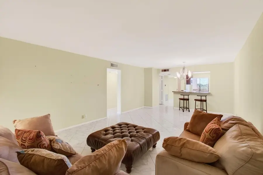 7076 Huntington Lane #608, Delray Beach, FL 33446 - Image #3