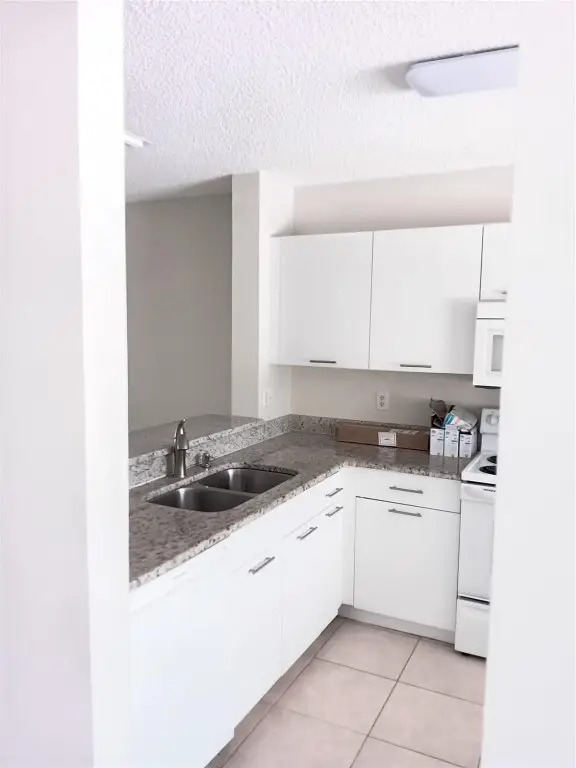 20869 NW 2nd Street #1, Pembroke Pines, FL 33029 - Image #2