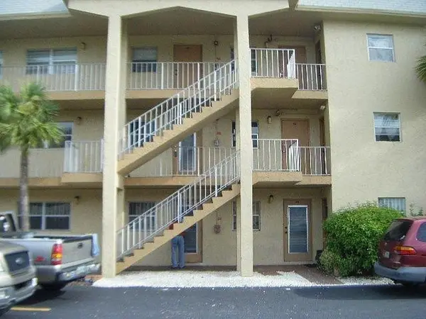 4191 NW 26th Street #170, Lauderhill, FL 33313