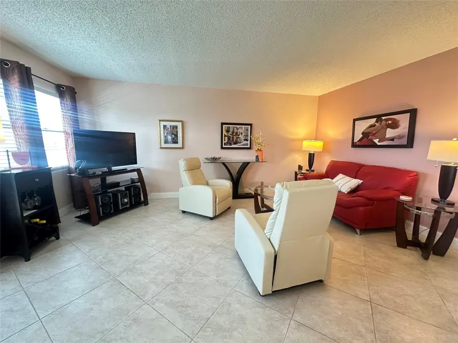 4004 Newport G #4004, Deerfield Beach, FL 33442 - Image #3