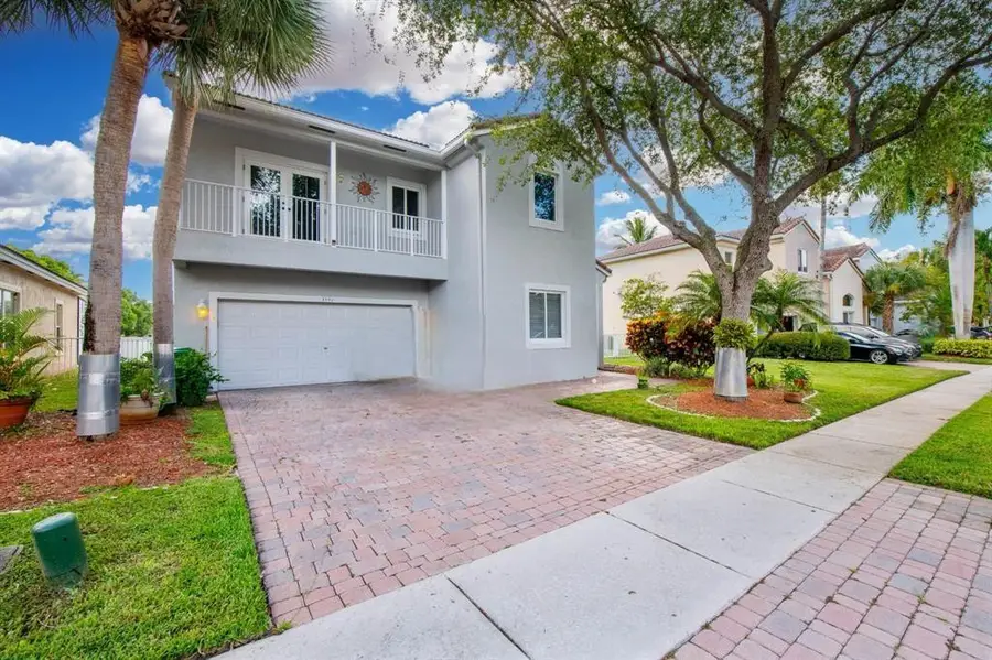 1858 NW 74th Way, Pembroke Pines, FL 33024 - Image #2