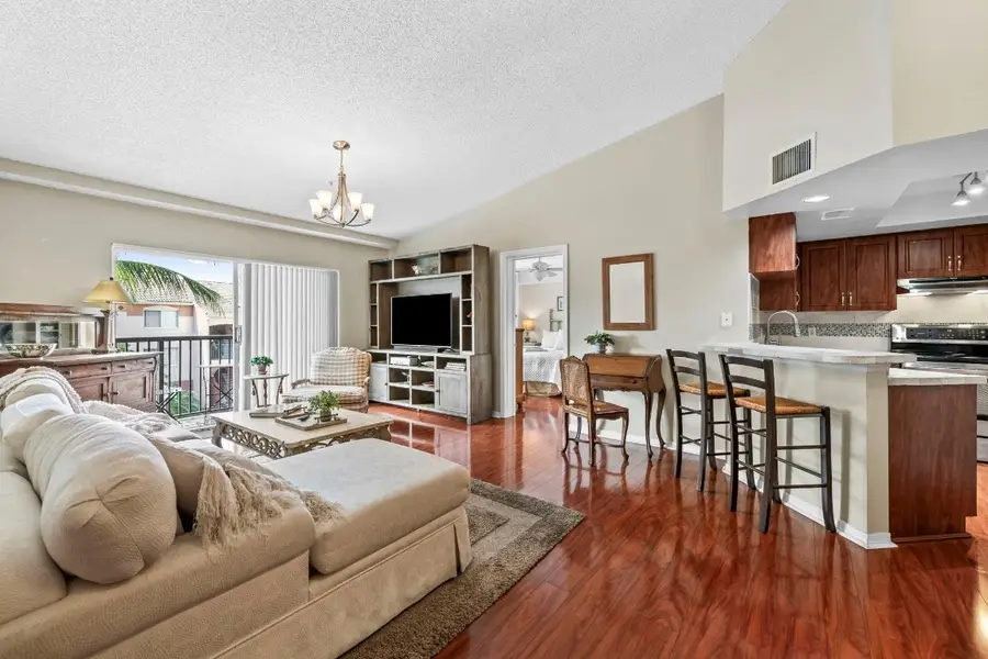 2005 SE 10th Avenue #410, Fort Lauderdale, FL 33316 - #3