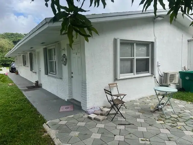 106 NW 12th Avenue, Dania Beach, FL 33004 - Image #2